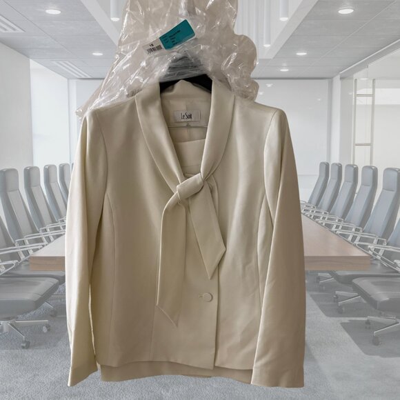 NWT - Le Suit Shawl Tied Collar 3 Button Jacket & Skirt Suit 2Pc - Ivory - 16 - Picture 7 of 14